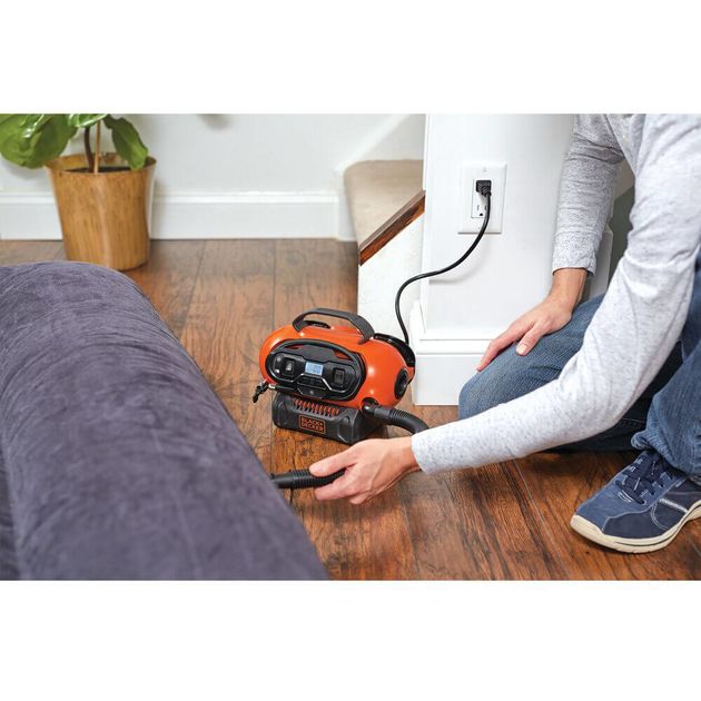 Аккумуляторный автомобильный компрессор BLACK+DECKER BDCINF18N, фото , изображение 7 | SNABZHENIE.com.ua Аккумуляторный автомобильный компрессор BLACK+DECKER BDCINF18N, фото , изображение 7 | SNABZHENIE.com.ua