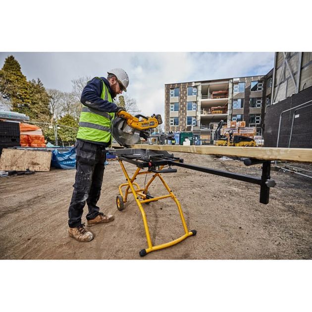Стенд на колесах для торцовочных пил DeWALT DE7260, фото , изображение 7 | SNABZHENIE.com.ua Стенд на колесах для торцовочных пил DeWALT DE7260, фото , изображение 7 | SNABZHENIE.com.ua