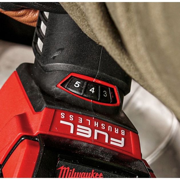 Угловая шлифмашина MILWAUKEE M18 FSAGV125XB-0, аккумуляторная, 125 мм, фото , изображение 4 | SNABZHENIE.com.ua Угловая шлифмашина MILWAUKEE M18 FSAGV125XB-0, аккумуляторная, 125 мм, фото , изображение 4 | SNABZHENIE.com.ua