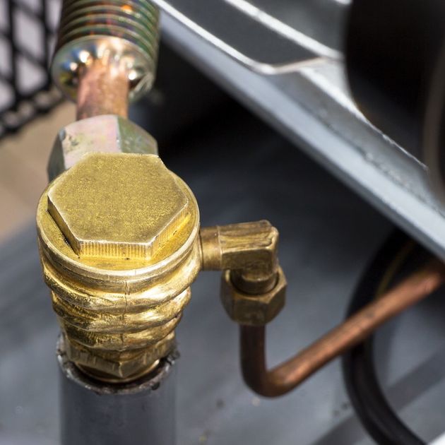 Компресор ремінний трьохциліндровий 380В 3кВт 610л/хв 10бар 135л SIGMA (7044711), фото , зображення 5 | SNABZHENIE.com.ua