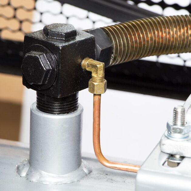 Компрессор ременной трехцилиндровый 380В 5.5кВт 865л/мин 10бар 200л SIGMA, фото , изображение 5 | SNABZHENIE.com.ua