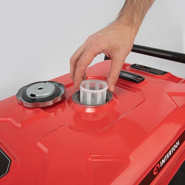 Генератор бензиновий 2.8/3 кВт, 220 В, 15 л, ручний старт, мідна обмотка, STORM INTERTOOL DT-1130, фото , зображення 9 | SNABZHENIE.com.ua Генератор бензиновий 2.8/3 кВт, 220 В, 15 л, ручний старт, мідна обмотка, STORM INTERTOOL DT-1130, фото , зображення 9 | SNABZHENIE.com.ua