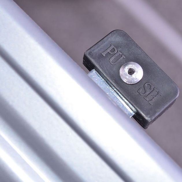 Стремянка алюминиевая 5 ступеней INTERTOOL LT-1005, высота 1065 мм, фото , изображение 2 | SNABZHENIE.com.ua Стремянка алюминиевая 5 ступеней INTERTOOL LT-1005, высота 1065 мм, фото , изображение 2 | SNABZHENIE.com.ua