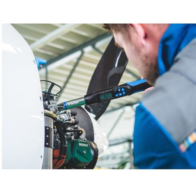 Електронний динамометричний ключ UNIOR, фото , зображення 2 | SNABZHENIE.com.ua Електронний динамометричний ключ UNIOR, фото , зображення 2 | SNABZHENIE.com.ua