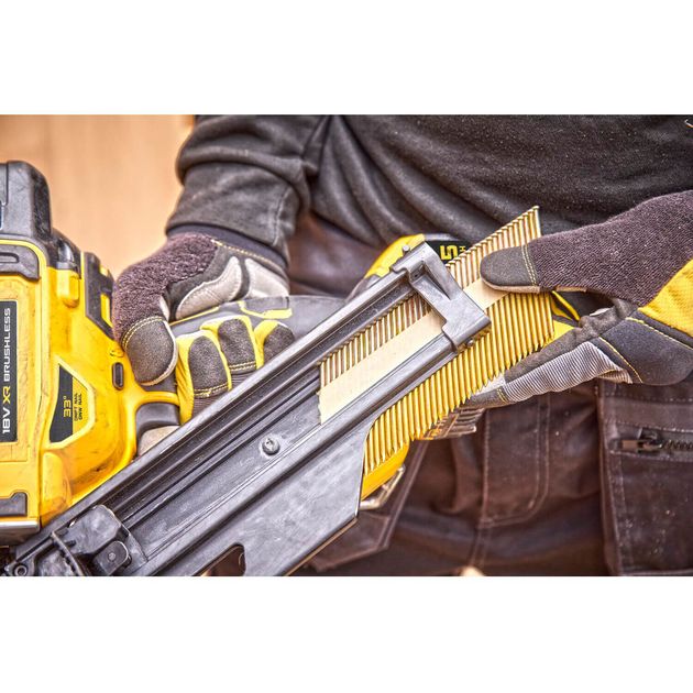 Пістолет гвоздезабивний акумуляторний безщітковий DeWALT DCN930N, фото , зображення 7 | SNABZHENIE.com.ua Пістолет гвоздезабивний акумуляторний безщітковий DeWALT DCN930N, фото , зображення 7 | SNABZHENIE.com.ua