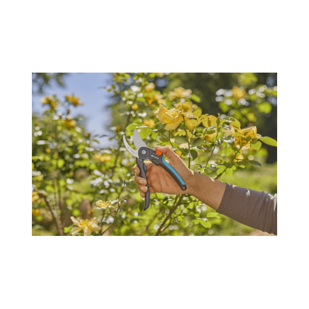 Секатор Gardena PremiumCut flex (S-M) 24 мм, фото , изображение 6 | SNABZHENIE.com.ua Секатор Gardena PremiumCut flex (S-M) 24 мм, фото , изображение 6 | SNABZHENIE.com.ua