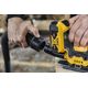 Шліфмашина вібраційна акумуляторна DeWALT DCW200N, фото , зображення 10 | SNABZHENIE.com.ua Шліфмашина вібраційна акумуляторна DeWALT DCW200N, фото , зображення 10 | SNABZHENIE.com.ua