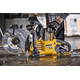 Аккумуляторная пила отрезная DeWALT DCS690N, 230 мм, фото , изображение 13 | SNABZHENIE.com.ua Аккумуляторная пила отрезная DeWALT DCS690N, 230 мм, фото , изображение 13 | SNABZHENIE.com.ua